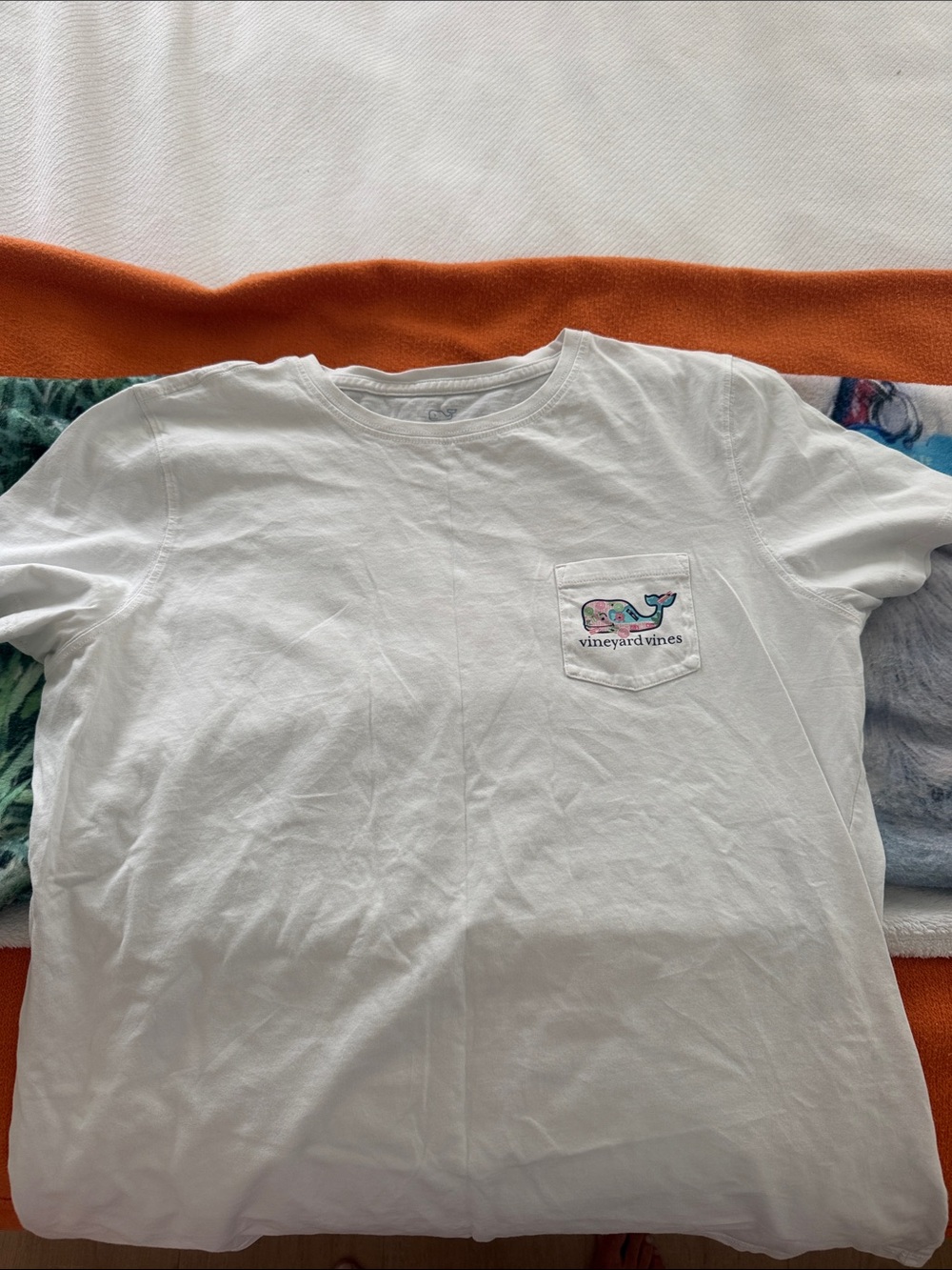 Vineyard Vines White Pocket Tee with Colorful Whale